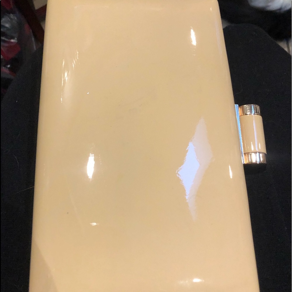 2 ladies party purses